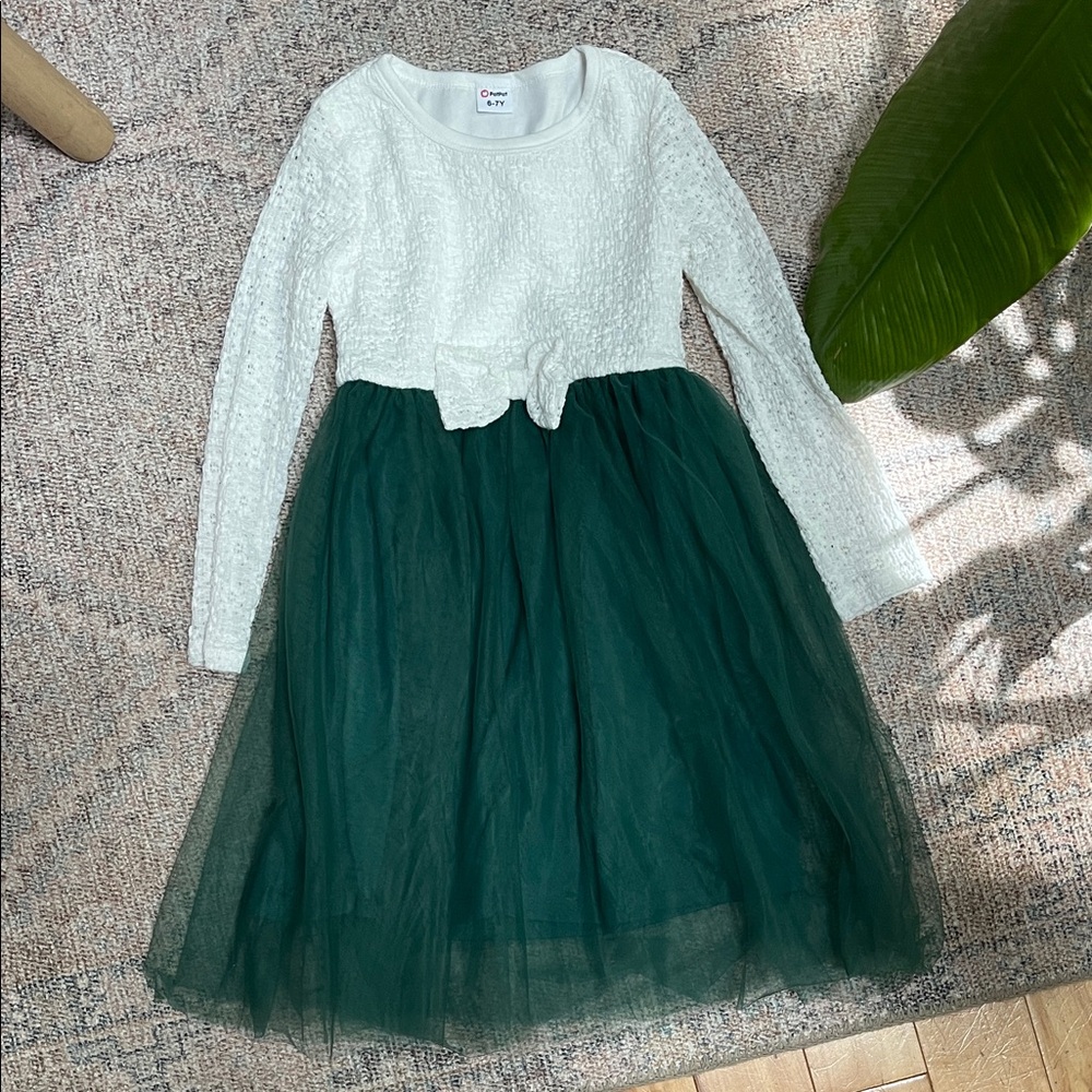 Long sleeve White and Green Tulle Dress Girls Christmas Dress 6-7